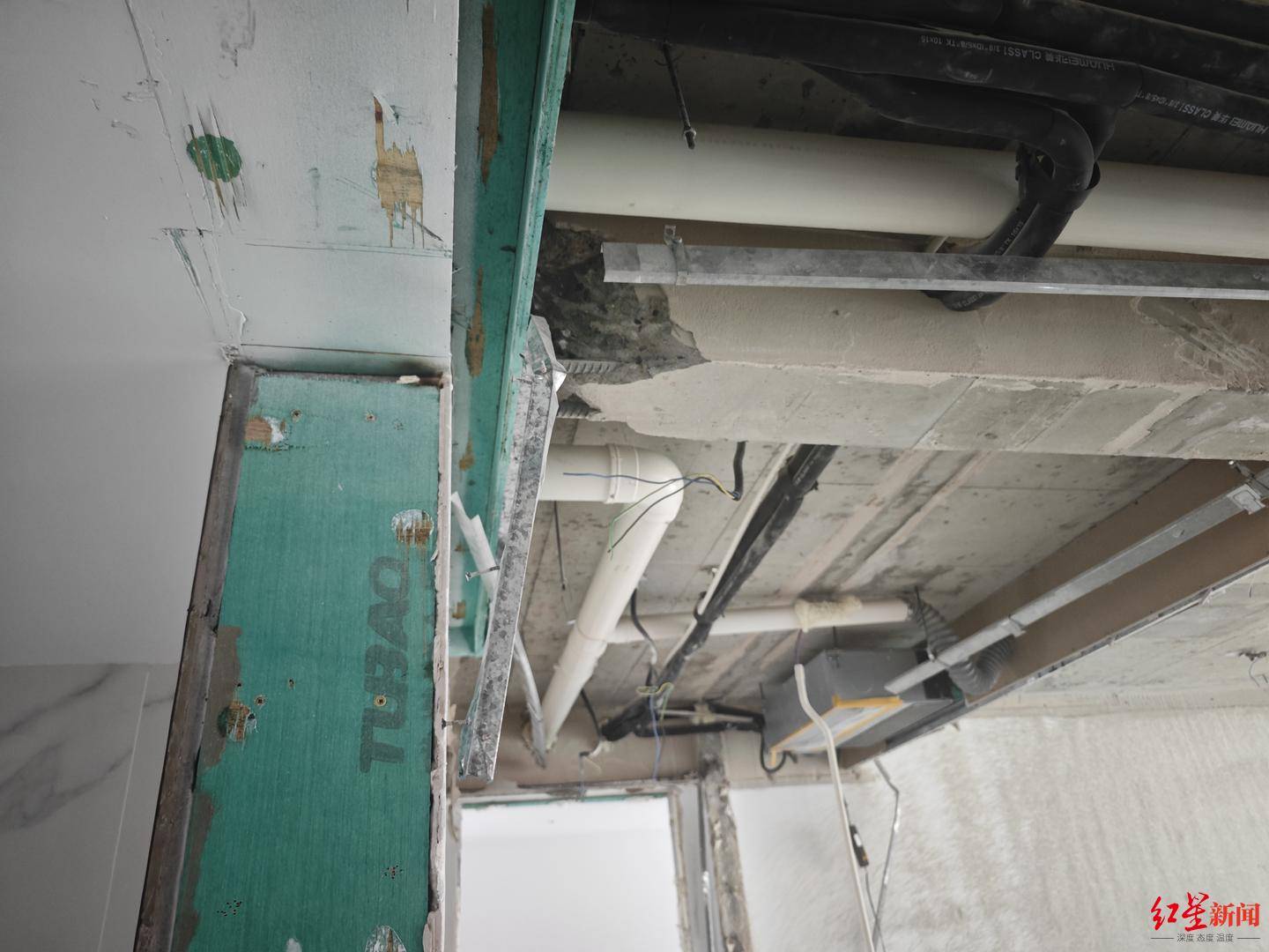 长沙一小区精装房交付两月超百户业主发现自家房梁受损 当地已委托检测 开发商回应